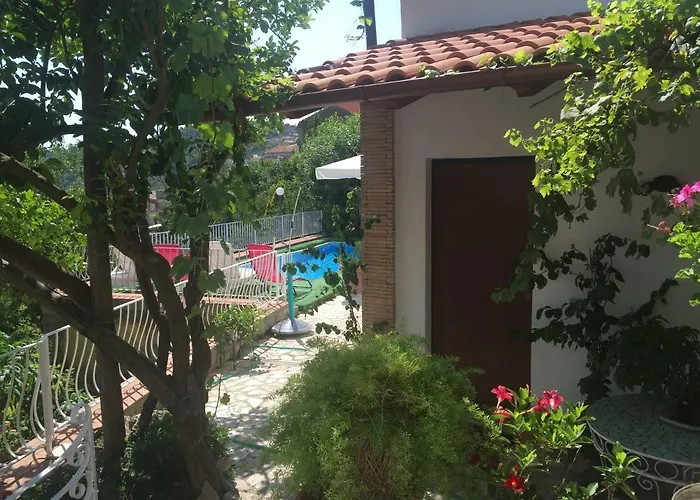 Villa Asia Holiday Home
